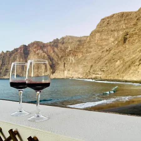 Beachfront Gem With And Sea At Your Doorstep Lägenhet Santiago del Teide