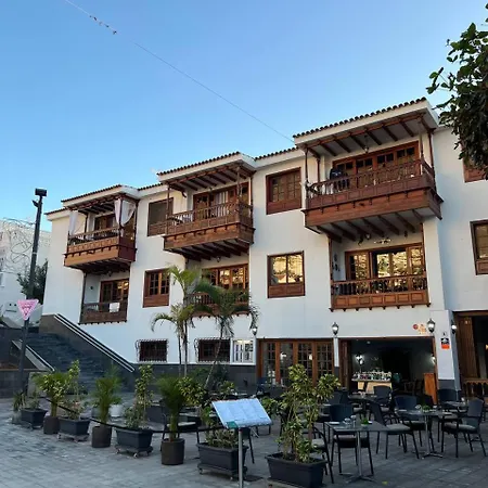 Beachfront Gem With And Sea At Your Doorstep Appartamento