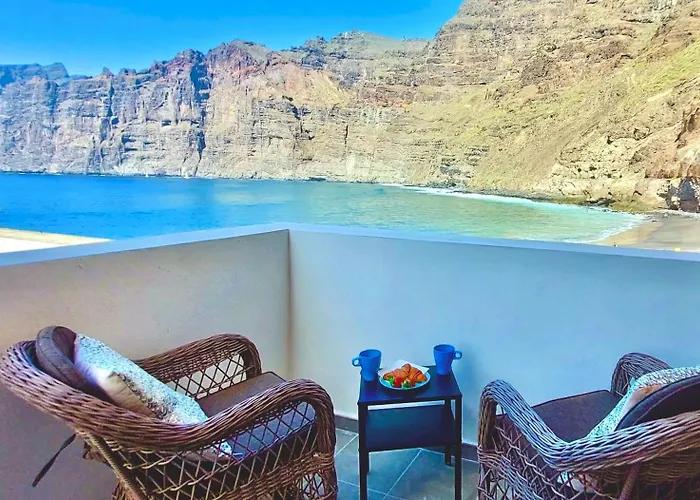 Διαμέρισμα Beachfront Gem With And Sea At Your Doorstep Santiago del Teide