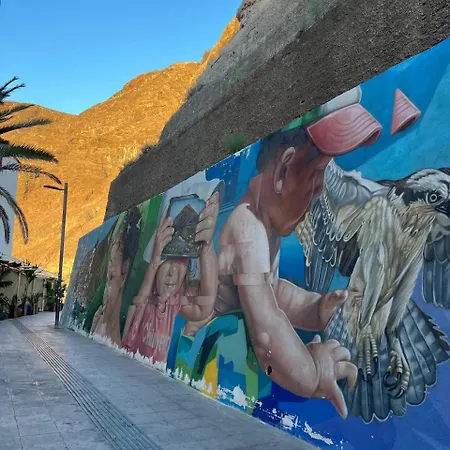 Beachfront Gem With And Sea At Your Doorstep דירה Santiago del Teide